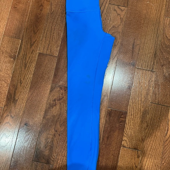 lululemon athletica Ed Curtis in Vibrant Blue with Pink Logo - Picture 7 of 8